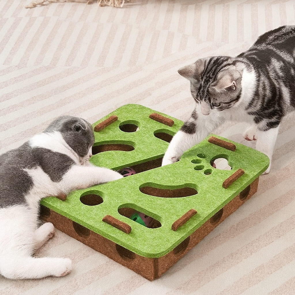 Plateau de jeu interactif en feutrine - Carré - LePetitChat